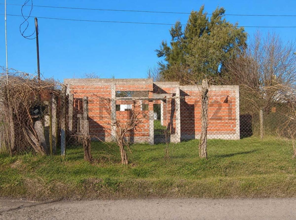Foto de Lote en venta en Gorina con construcción existente, imagen 1
