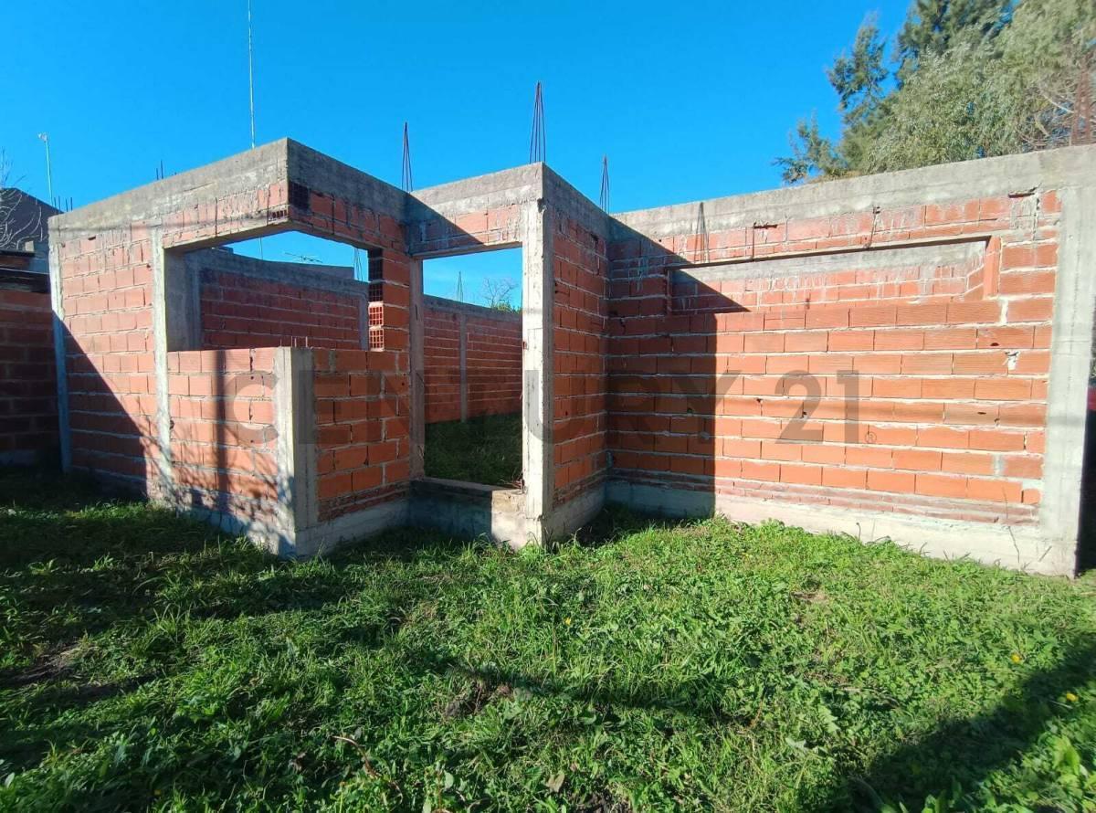 Foto de Lote en venta en Gorina con construcción existente, imagen 3