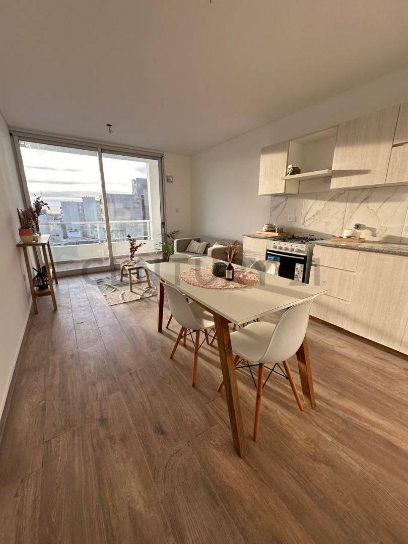 Foto de DEPARTAMENTO EN VENTA EN LA PLATA DE UN DORMITORIO ZONA PLAZA BELGRANO, imagen 2