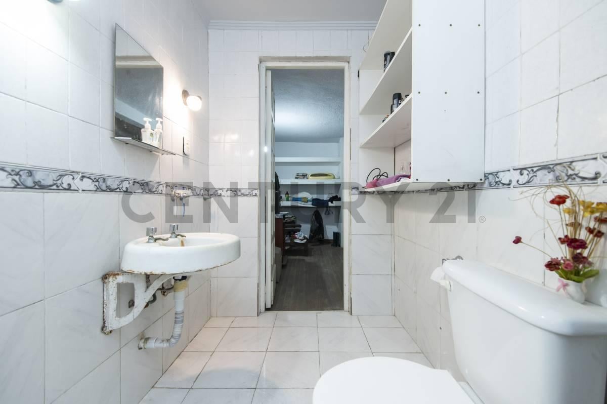 Foto de Casa en venta en La Plata tipo PH con patio, imagen 3
