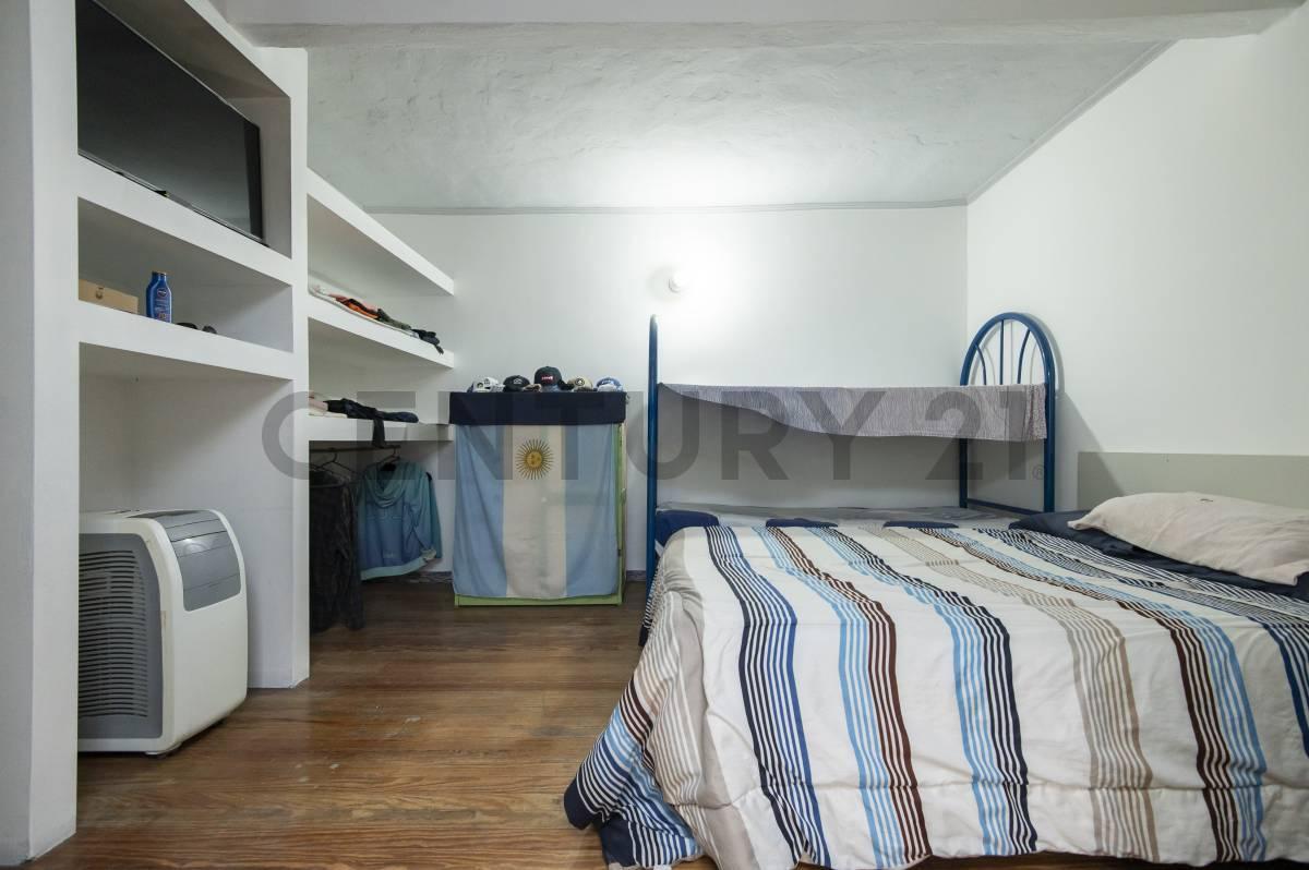 Foto de Casa en venta en La Plata tipo PH con patio, imagen 4
