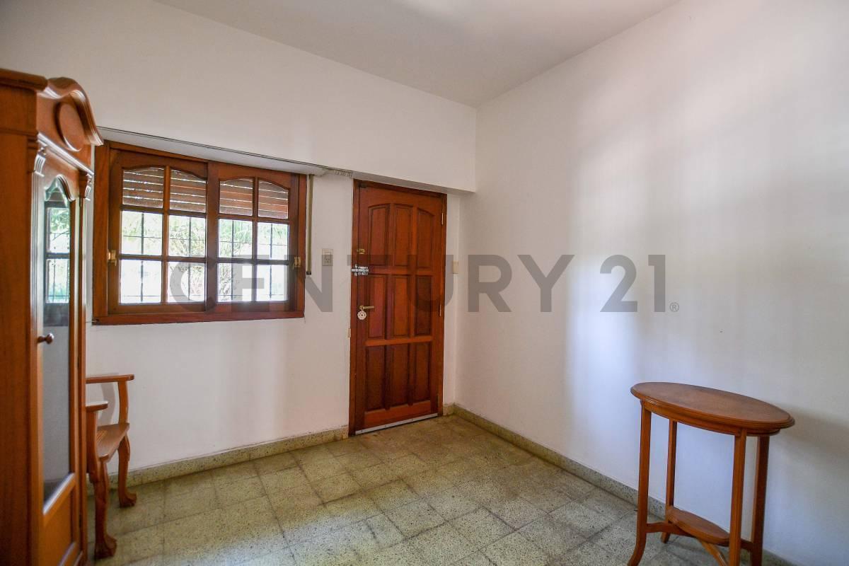 Foto de CASA EN VENTA EN LA PLATA DE 2 DORMITORIOS CON PATIO, imagen 2
