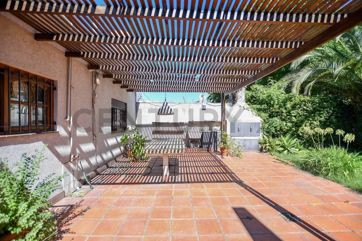 Foto de CASA EN VENTA EN LA PLATA DE 2 DORMITORIOS CON PATIO, imagen 1