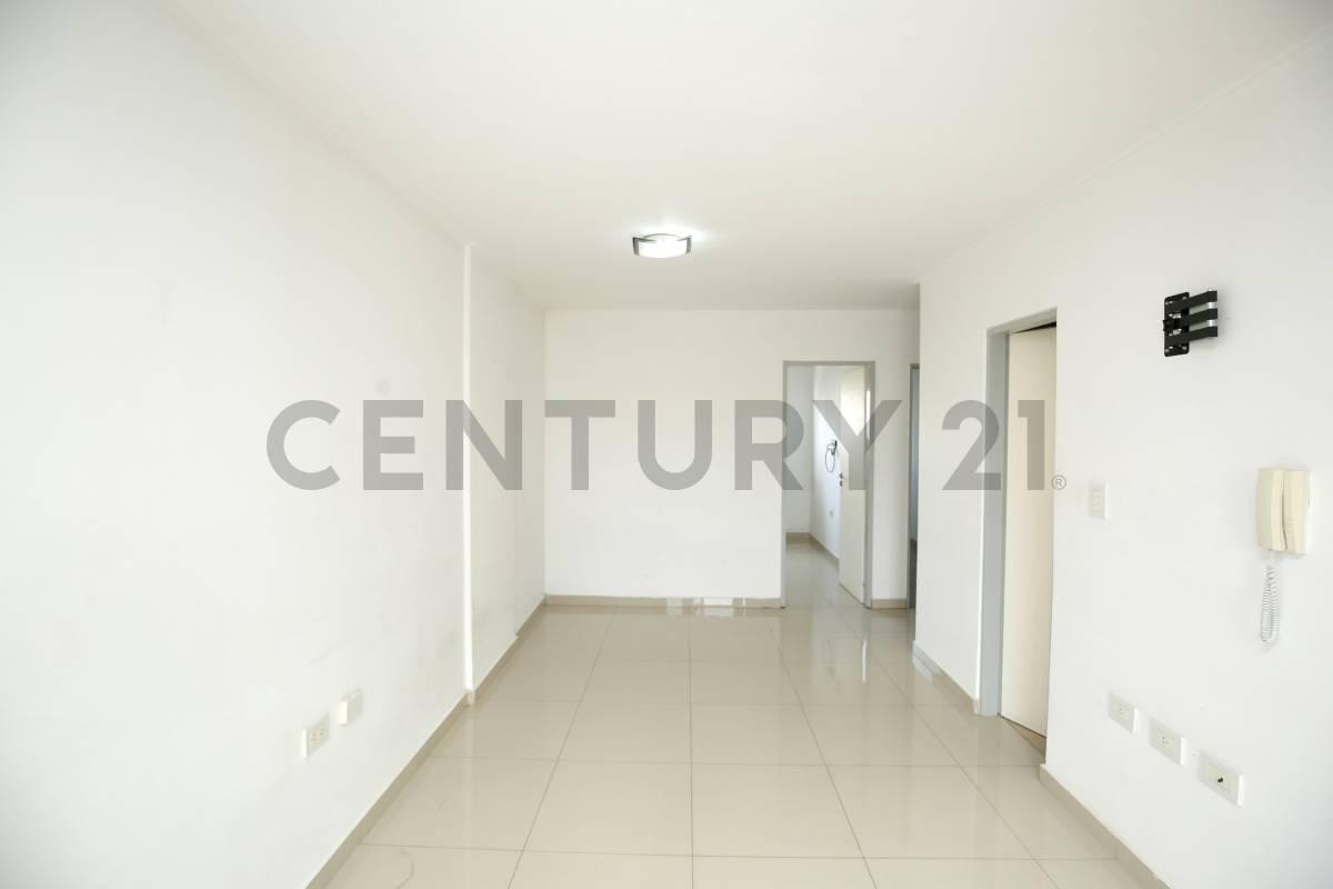 Foto de Departamento en venta en La Plata de 1 dormi con balcón, imagen 3