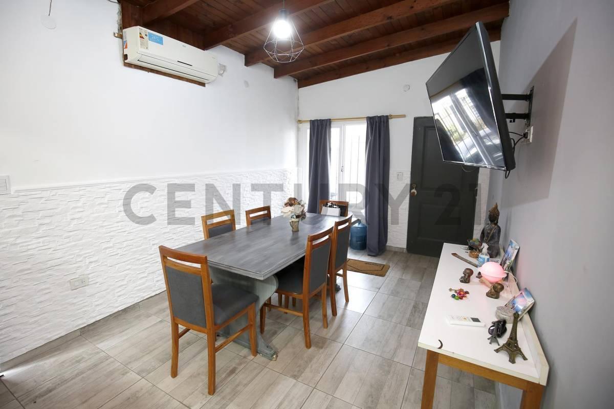 Foto de Casa en venta en La Plata Ringuelet, imagen 1