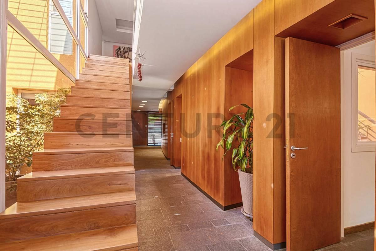 Foto de CASA EN VENTA EN LA PLATA 4 DORMITORIOS Y PILETA, imagen 4