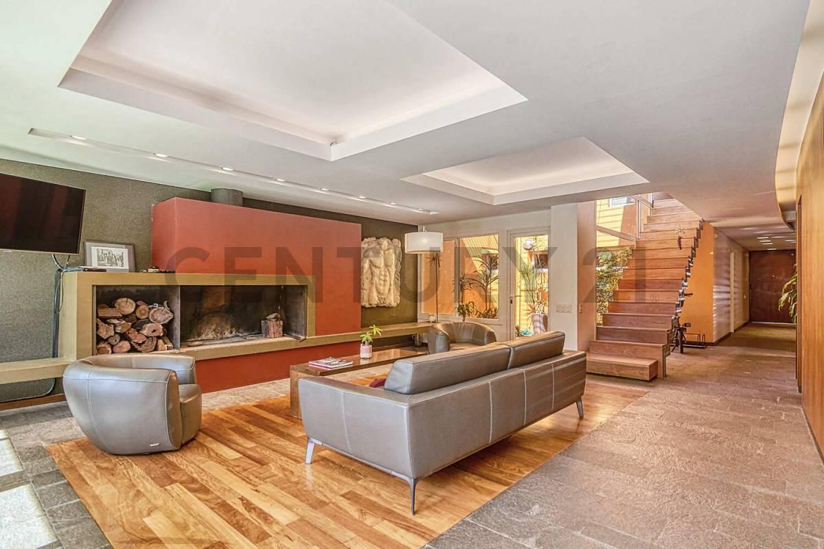 Foto de CASA EN VENTA EN LA PLATA 4 DORMITORIOS Y PILETA, imagen 2