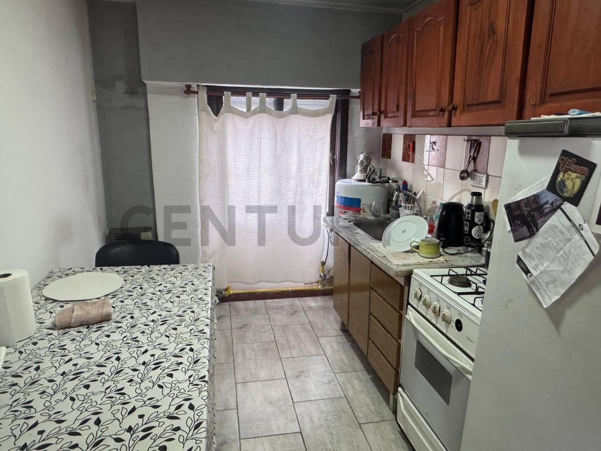 Foto de Departamento en venta en La Plata con patio, imagen 2