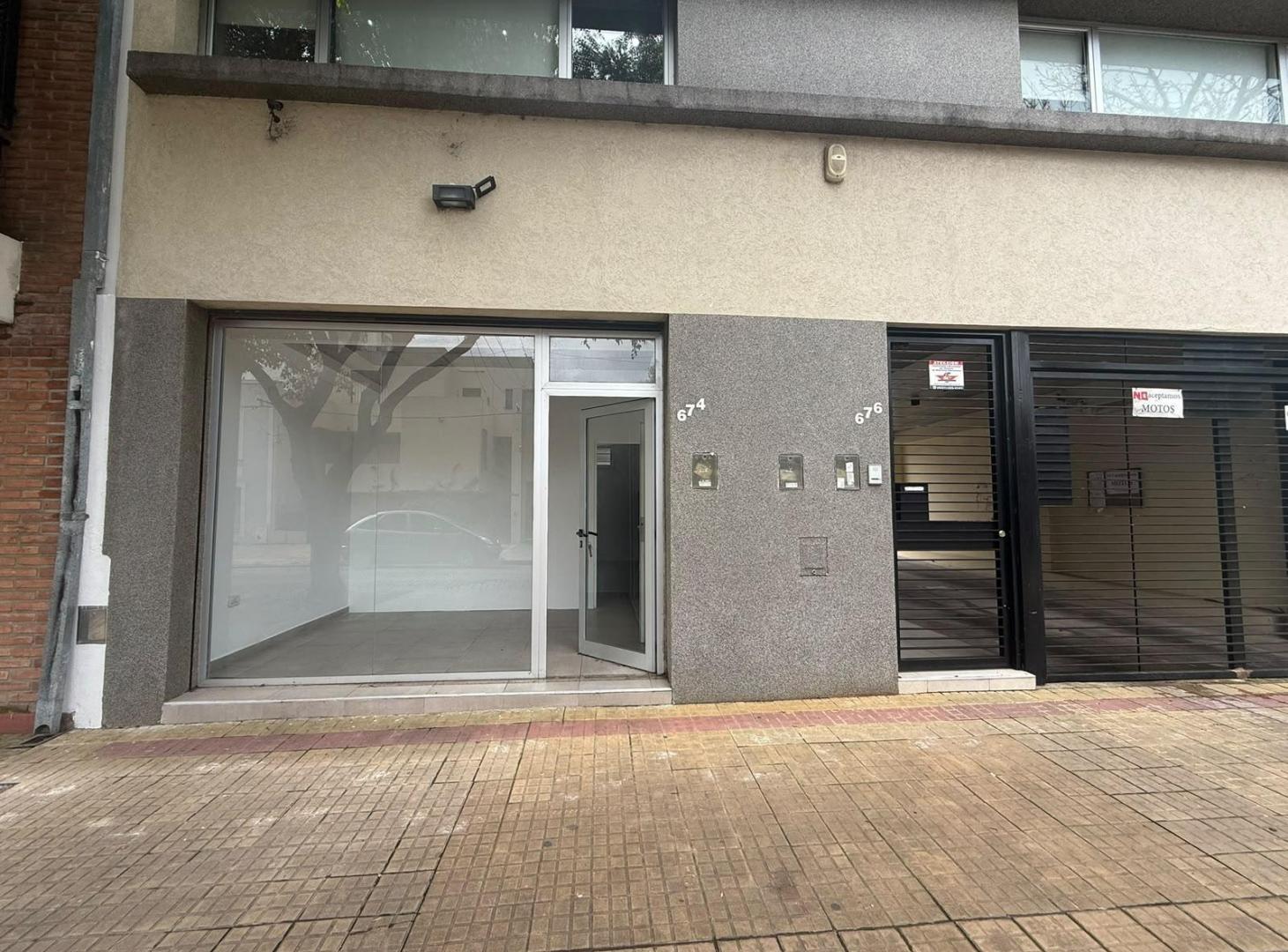 Foto de Local en alquiler en La Plata, imagen 1