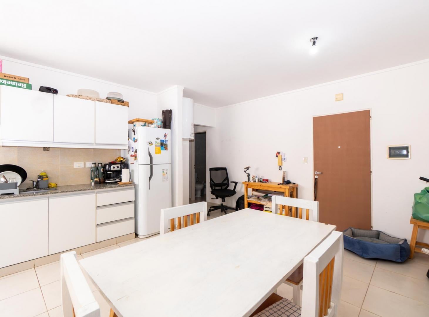 Foto de DEPARTAMENTO EN VENTA EN LA PLATA DE 2 DORMITORIOS CON COCHERA, imagen 1