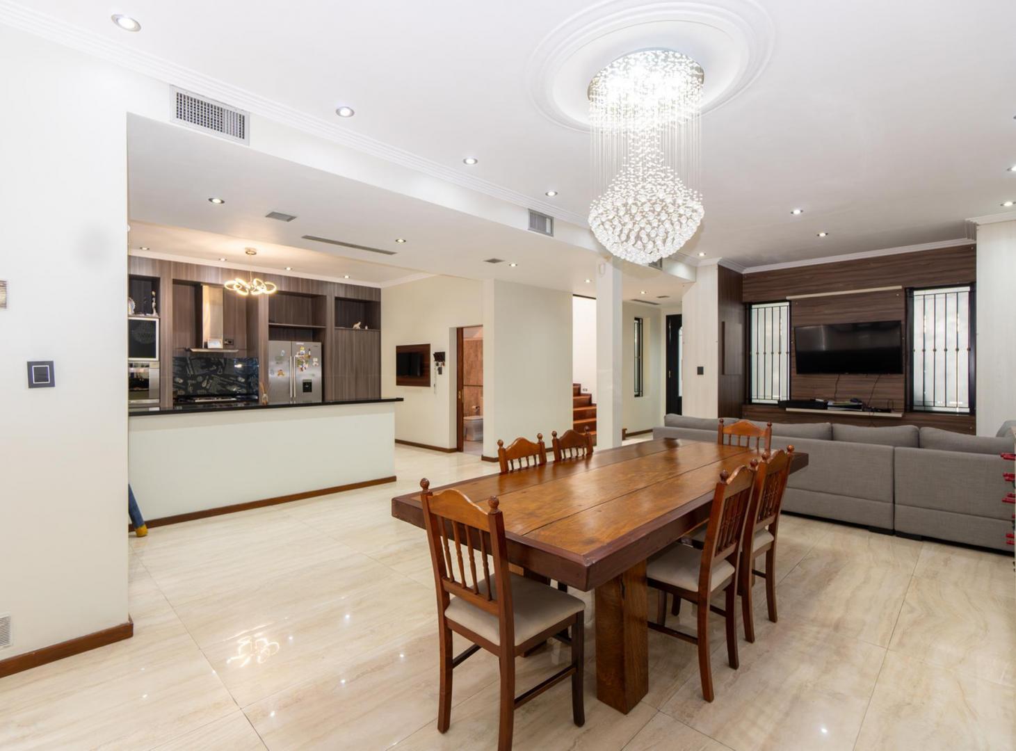 Foto de Casa en venta en La Plata, imagen 3
