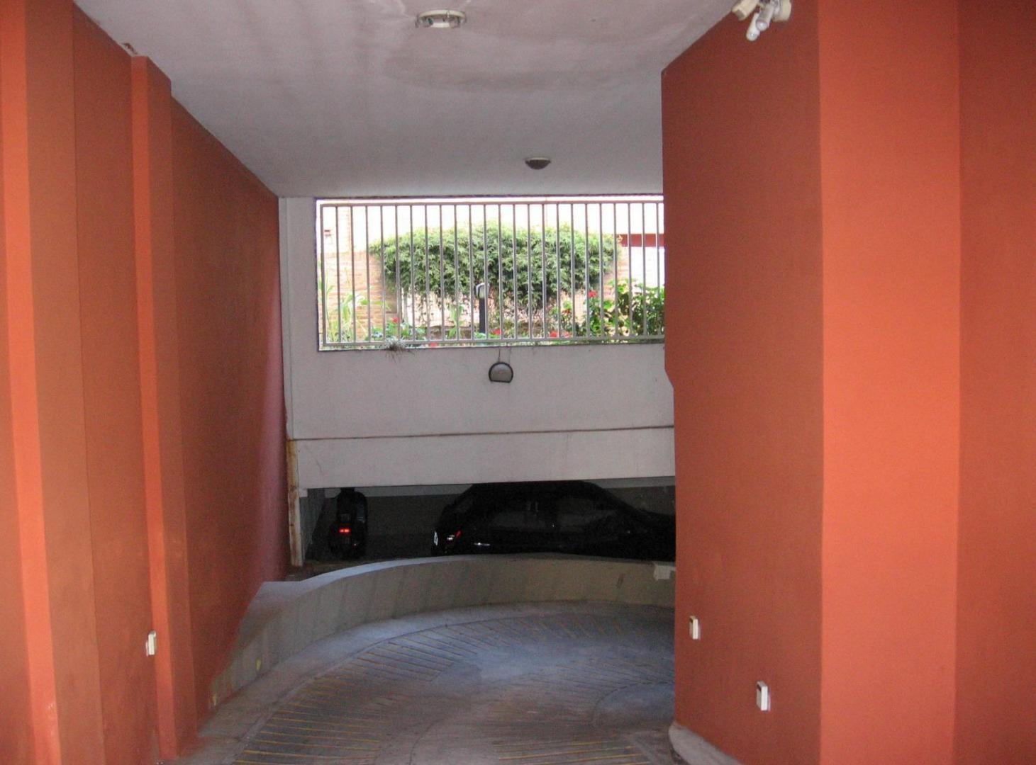 Foto de Cochera en venta en La Plata, imagen 5