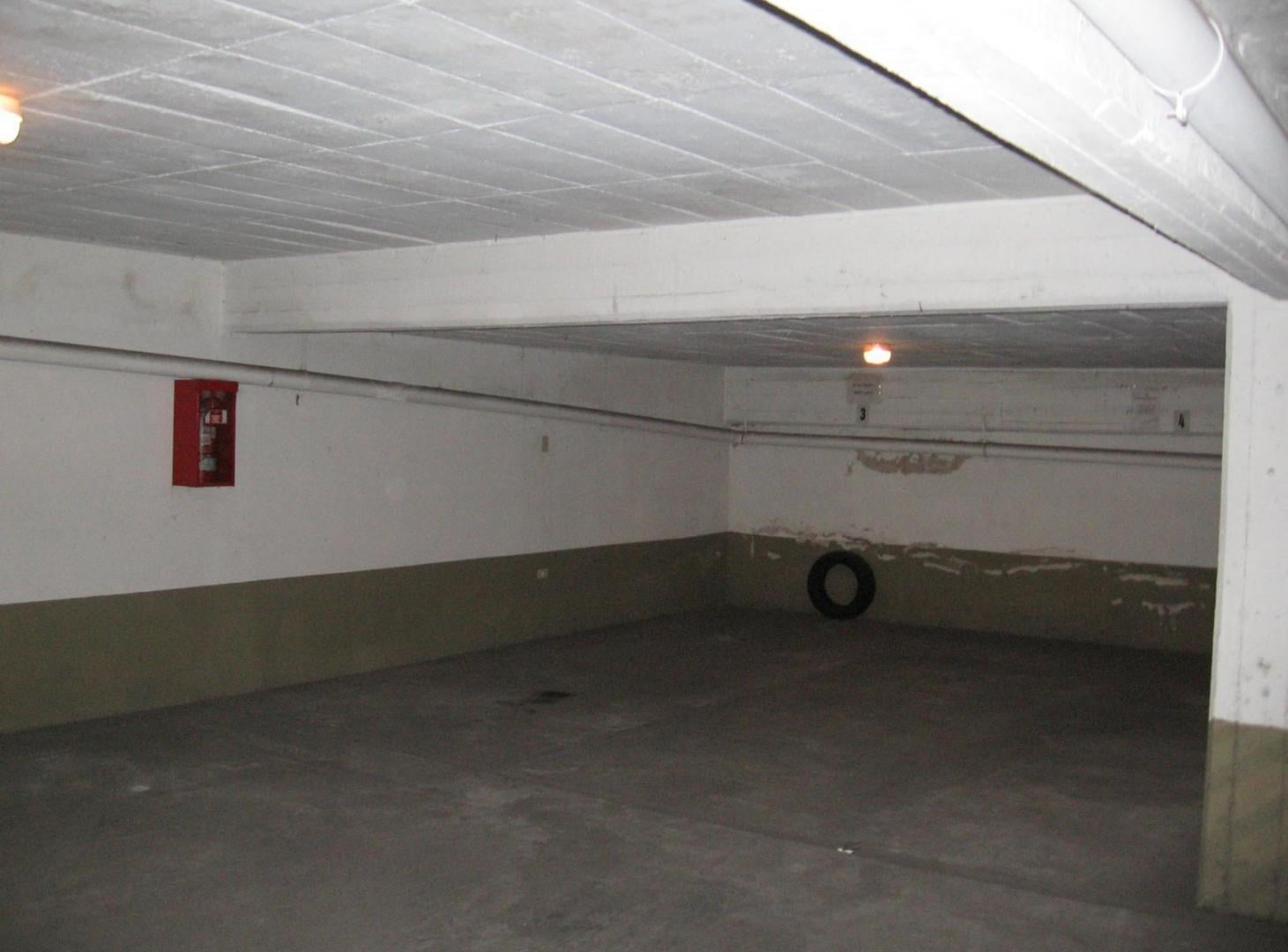 Foto de Cochera en venta en La Plata, imagen 3