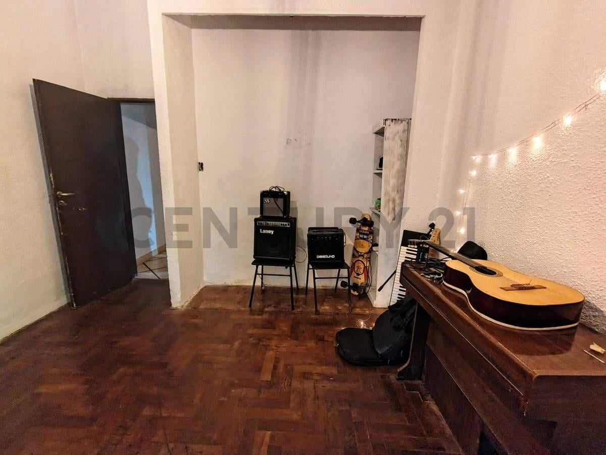 Foto de 33 9 y 10 APTO BANCO - PH IDEAL USO PROFESIONAL - COMERCIAL, imagen 3