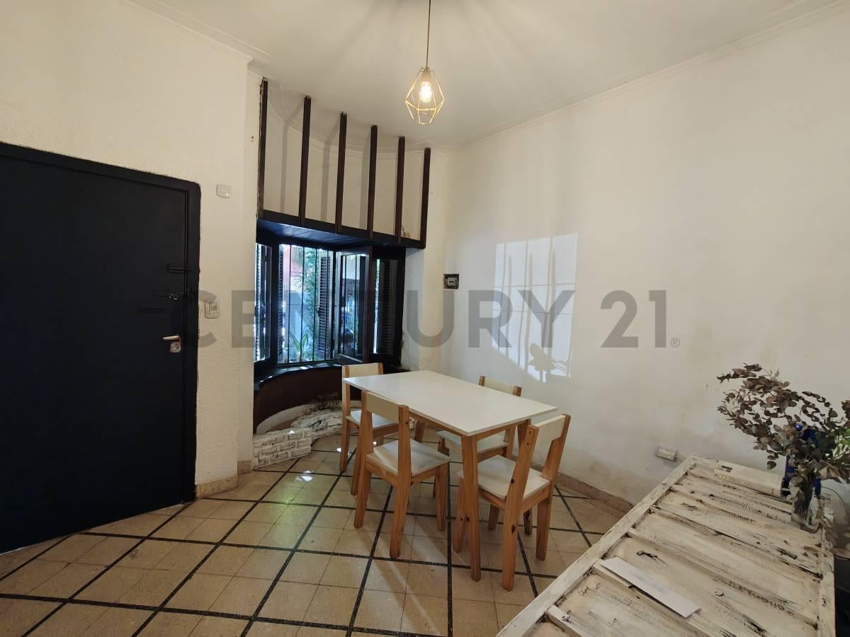 Foto de 33 9 y 10 APTO BANCO - PH IDEAL USO PROFESIONAL - COMERCIAL, imagen 2