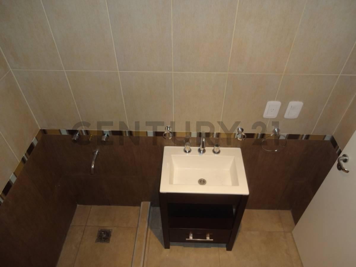 Foto de VENTA EN BLOCK OFICINA + MONOAMBIENTE Y COCHERA, LA PLATA, imagen 2