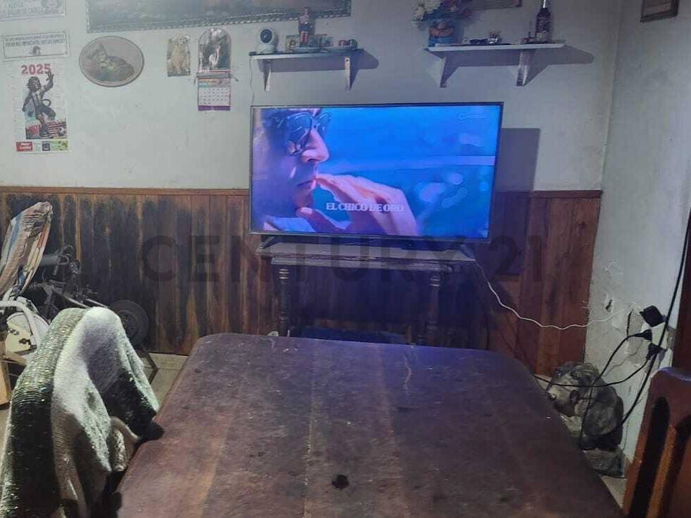 Foto de VENTA DE CASA P/RECICLAR | AV. 137 e/ 530 y 531 | La Plata, imagen 2