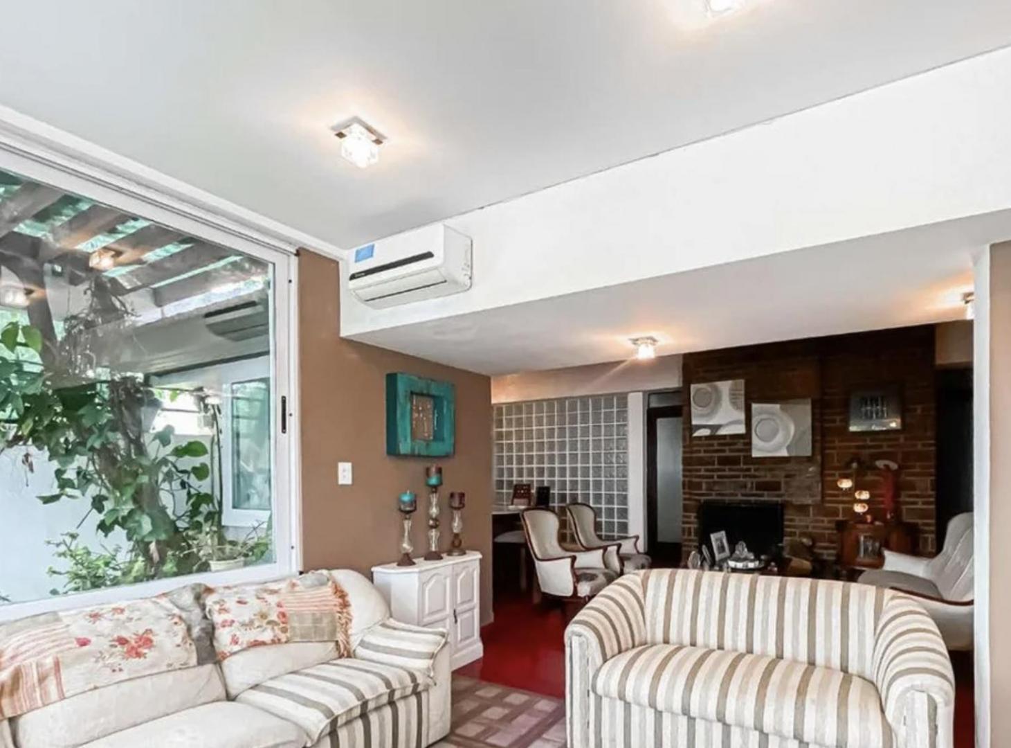 Foto de Casa en venta en La Plata, imagen 2