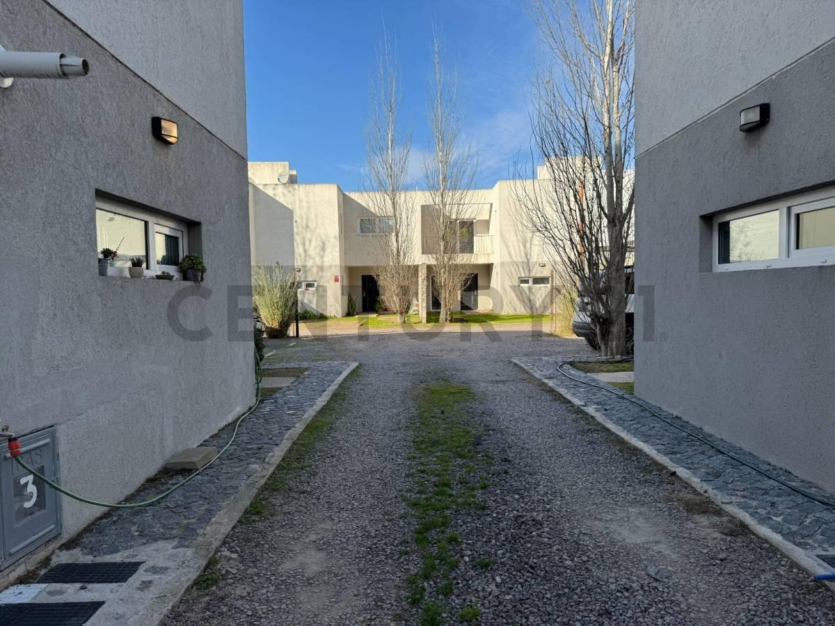 Foto de DUPLEX EN ALQUILER EN GORINA Barrio Semicerrado El Paraiso, imagen 4