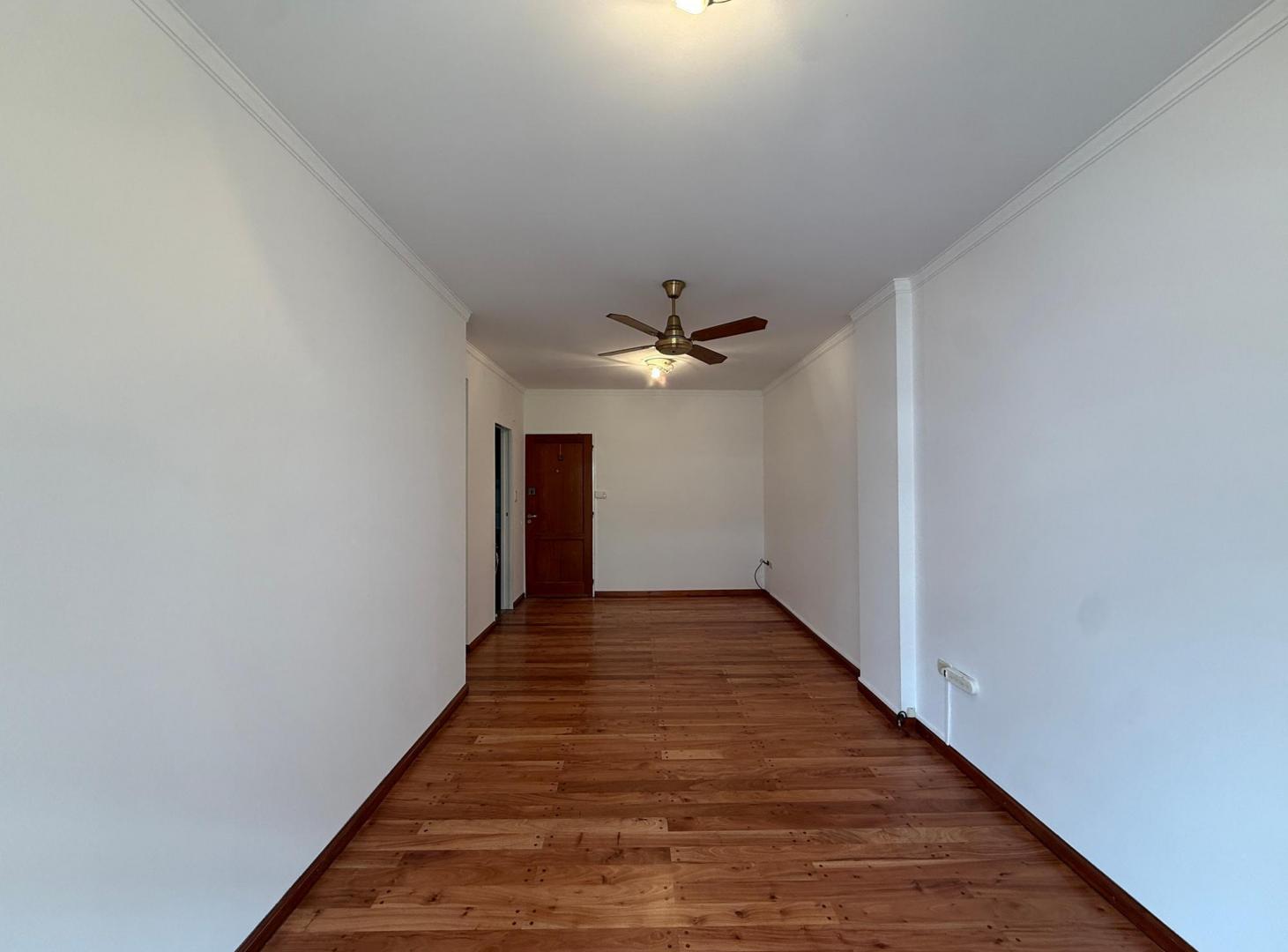 Foto de DEPARTAMENTO EN VENTA EN LA PLATA DE 2 DORMITORIOS AL FRENTE CON, imagen 3