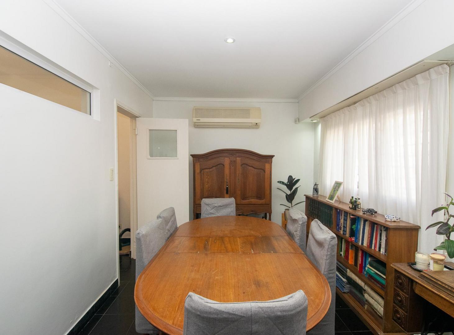 Foto de Casa 3 dormitorios y cochera en venta La Plata, imagen 4