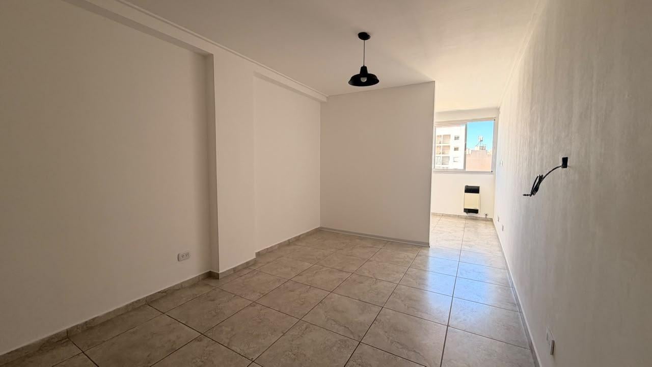 Foto de Departamento Monoambiente en Alquiler en La Plata, imagen 2