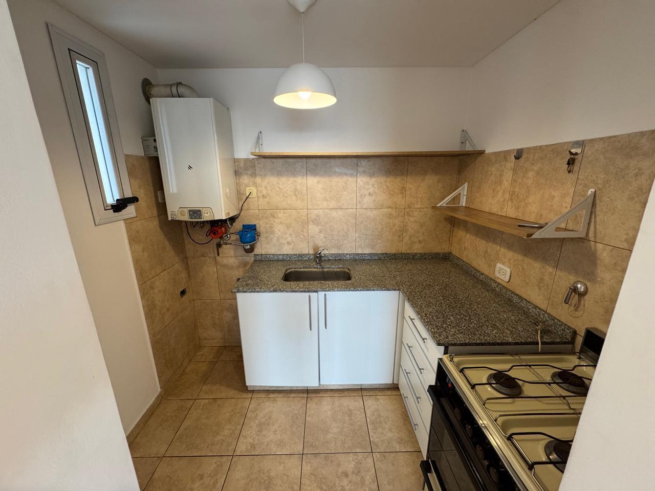 Foto de Departamento en alquiler en La Plata 1 dormitorio y cochera, imagen 5