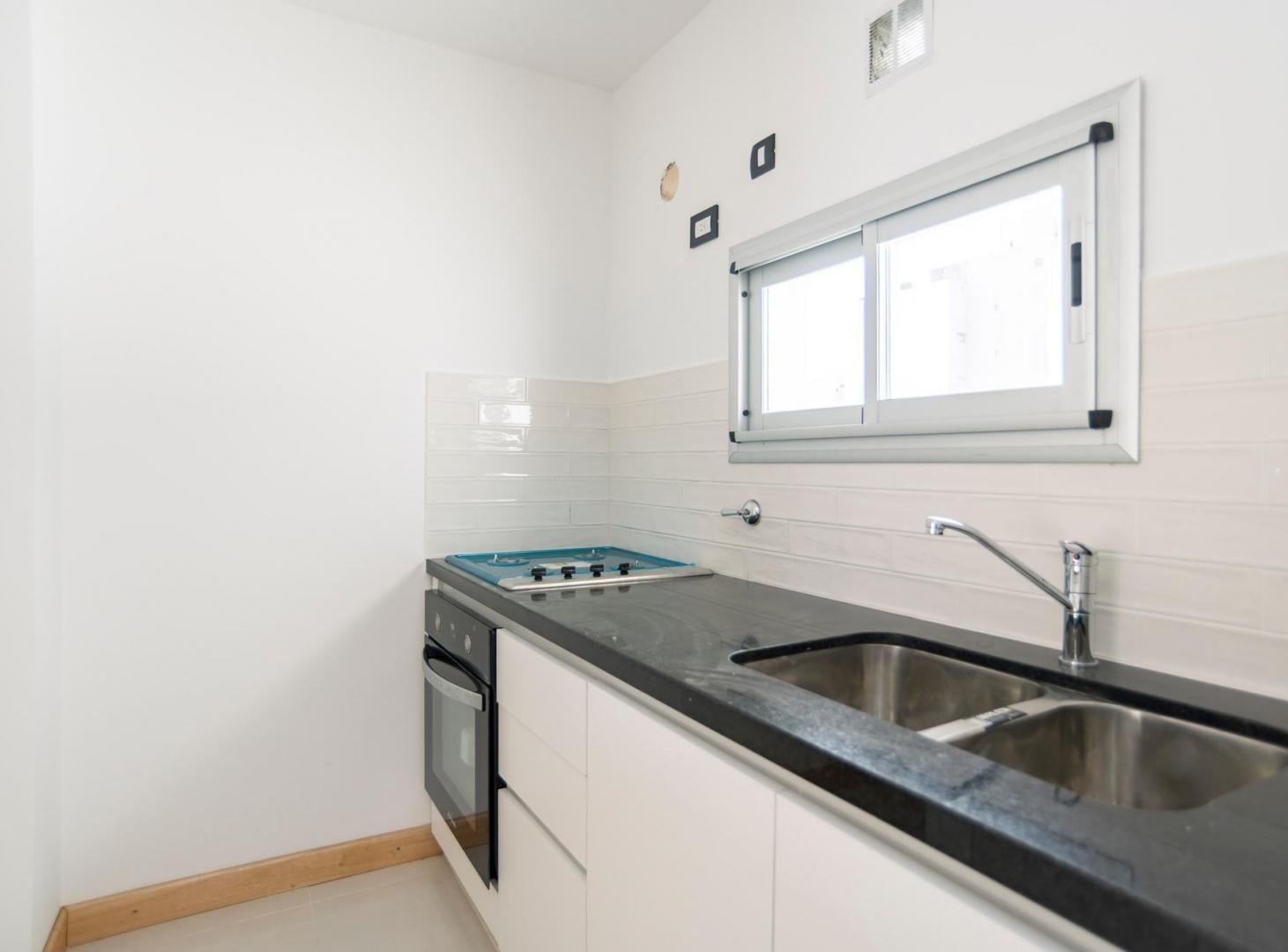 Foto de Departamento en venta en La Plata 1 dormitorio con balcón, imagen 3