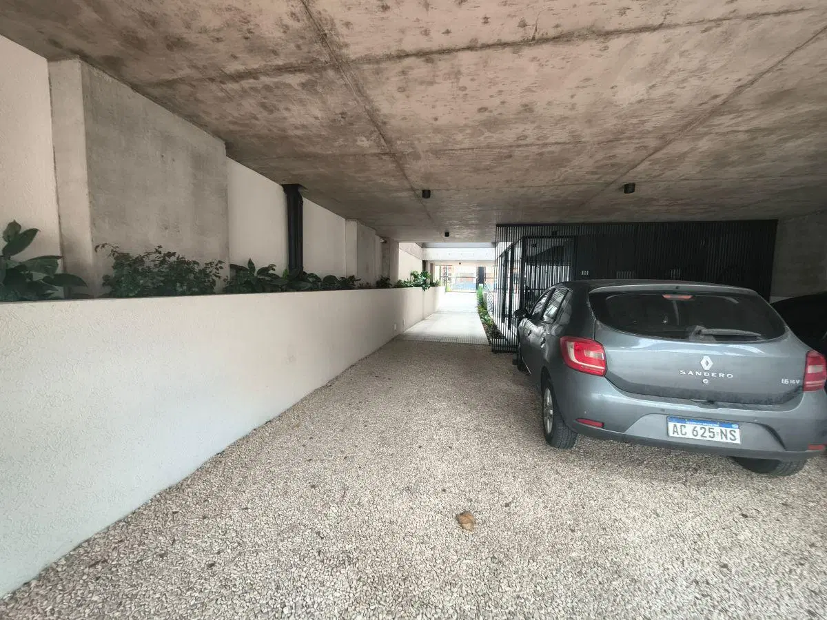 Se alquila departamento con cochera a estrenar 1