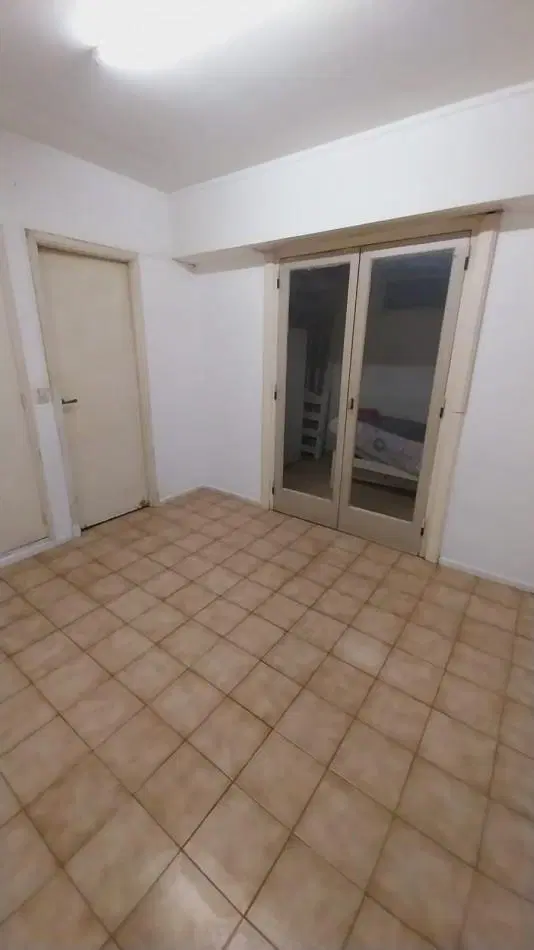 Departamento 2 amb con balcon frente a tribunales con vista a la calle 3