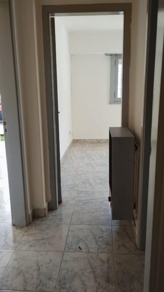 Foto de Chalet 3 ambientes con ingreso vehicular, Parque Luro, imagen 4