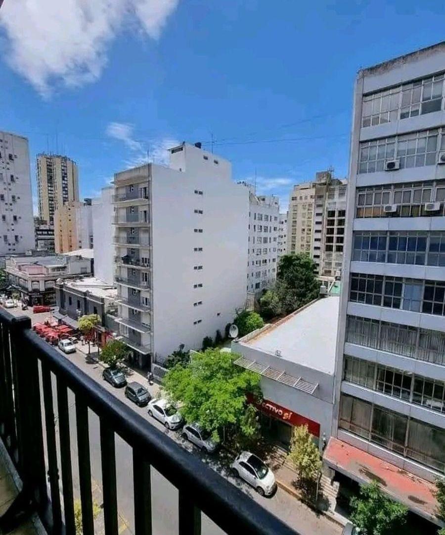 Foto de Departamento 2 ambientes en el 6to piso con balcon saliente vista a San Luis, imagen 2
