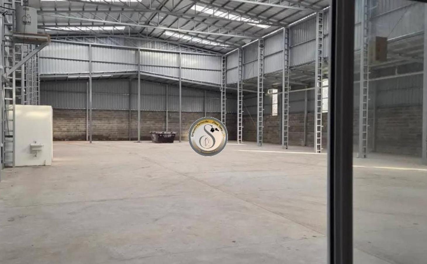 Foto de Galpon Alquiler nuevo! 1200m² cubiertos, imagen 3