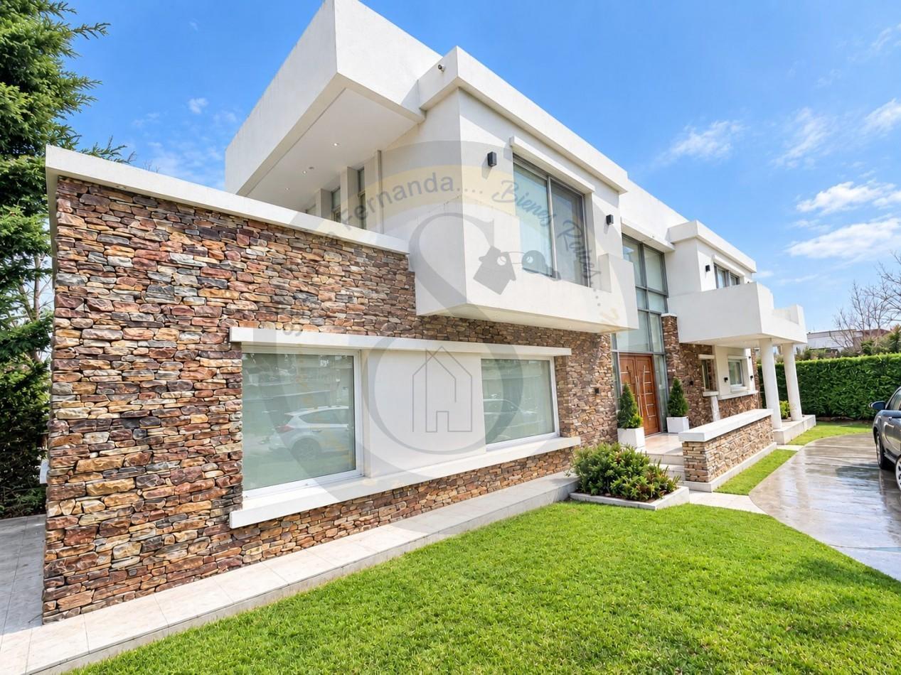 Foto de Casa en Arenas del Sur Importante Chalet en Venta en Barrio Privado, imagen 2