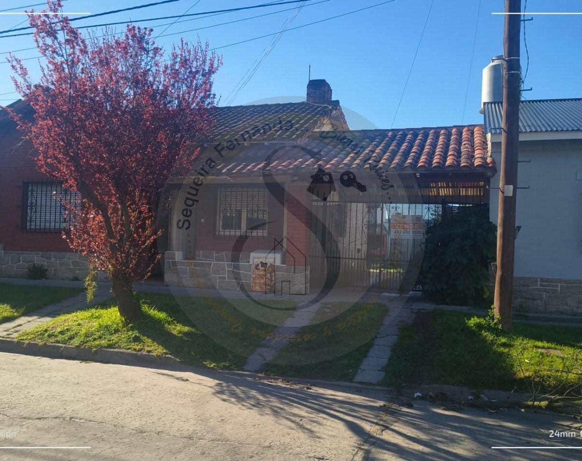 Foto de Chalet 3 Ambientes Sobre Terreno Propio, Amplio Parque, Villa Primera, imagen 1