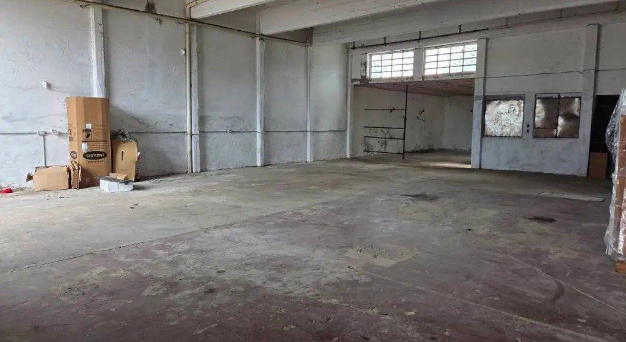 Foto de Bodega-Galpon en Alquiler en Bernardino Rivadavia, imagen 3