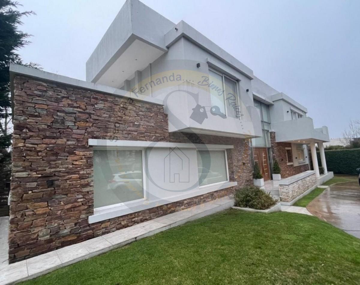 Foto de Casa en Arenas del Sur Importante Chalet en Venta en Barrio Privado, imagen 4