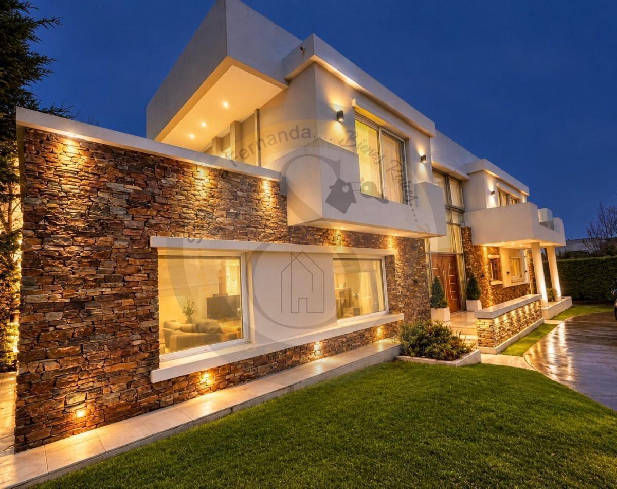 Foto de Casa en Arenas del Sur Importante Chalet en Venta en Barrio Privado, imagen 3