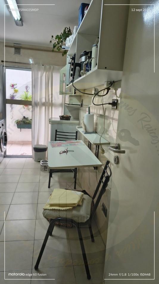 Foto de Hermoso PH de 3 Ambientes Reciclado y Doble Patio, imagen 3