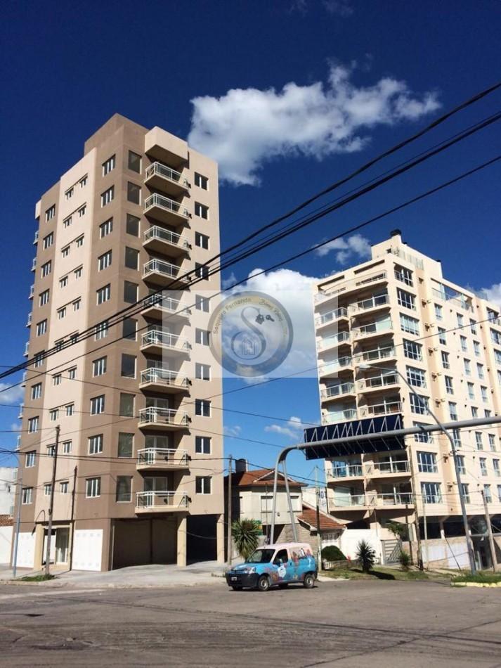 Foto de Terreno con Edificacion Chalet 5amb en Venta Ideal Inversionistas/, imagen 1