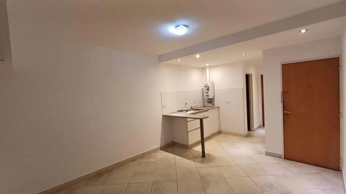 Departamento de 50 m2 con 1 dormitorio en alquiler en Abasto 4