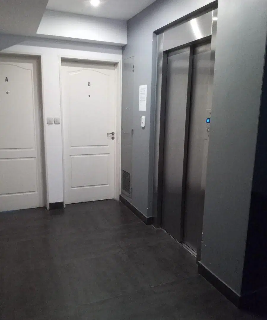 MONOAMBIENTE AMPLIO CON BALCÓN EN ALQUILER – ZONA CENTRO 2