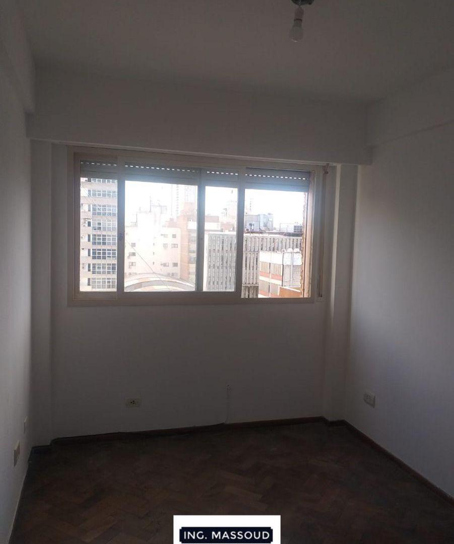 Foto de Departamento de 60 m² con 2 dormitorios en alquiler en Centro, imagen 2