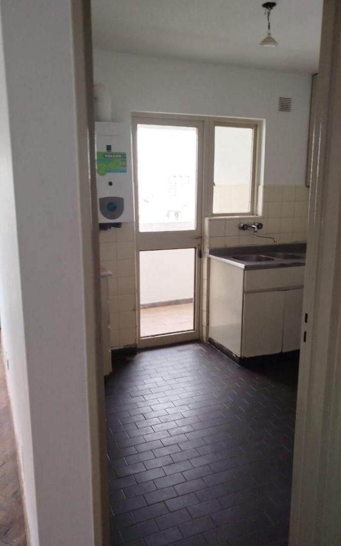 Foto de Departamento de 70 m² con 2 dormitorios en alquiler en Centro, imagen 4