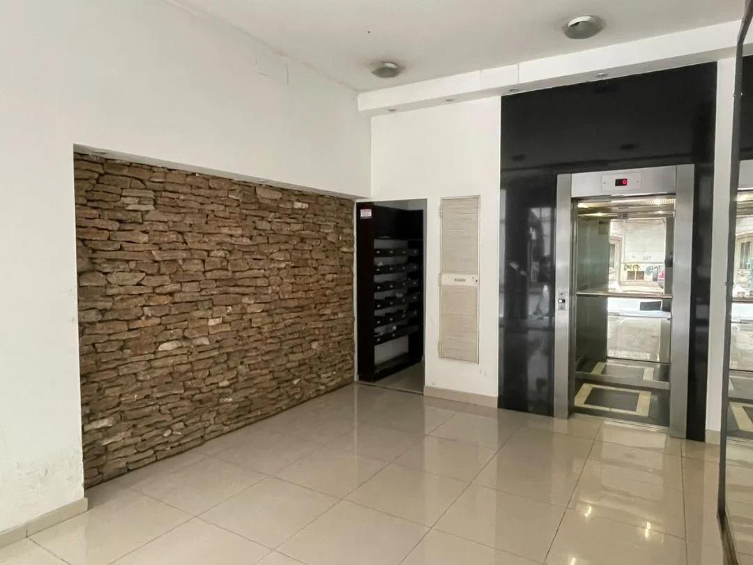 Foto de Excelente 1 Dormitorio al Frente con Balcón Norte | Barrio Martin (3 de, imagen 3