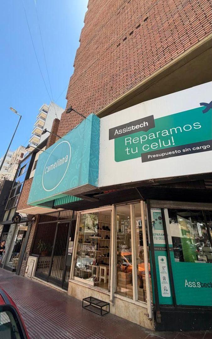 Foto de TREJO E ILLIA SALON + ENTREPISO+BAÑO, imagen 1