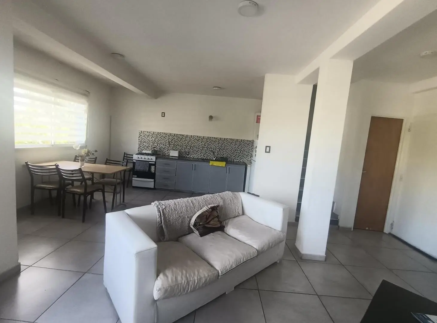 Alquiler departamento 2 dorm. con cochera, Mitre 1600, Neuquén 3