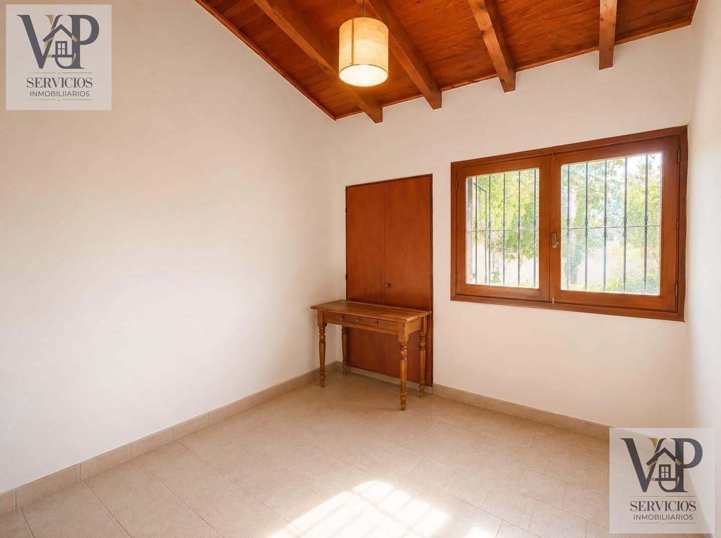 Foto de EN VENTA CASA APTO CREDITO ZONA JARDINES DEL REY, imagen 4
