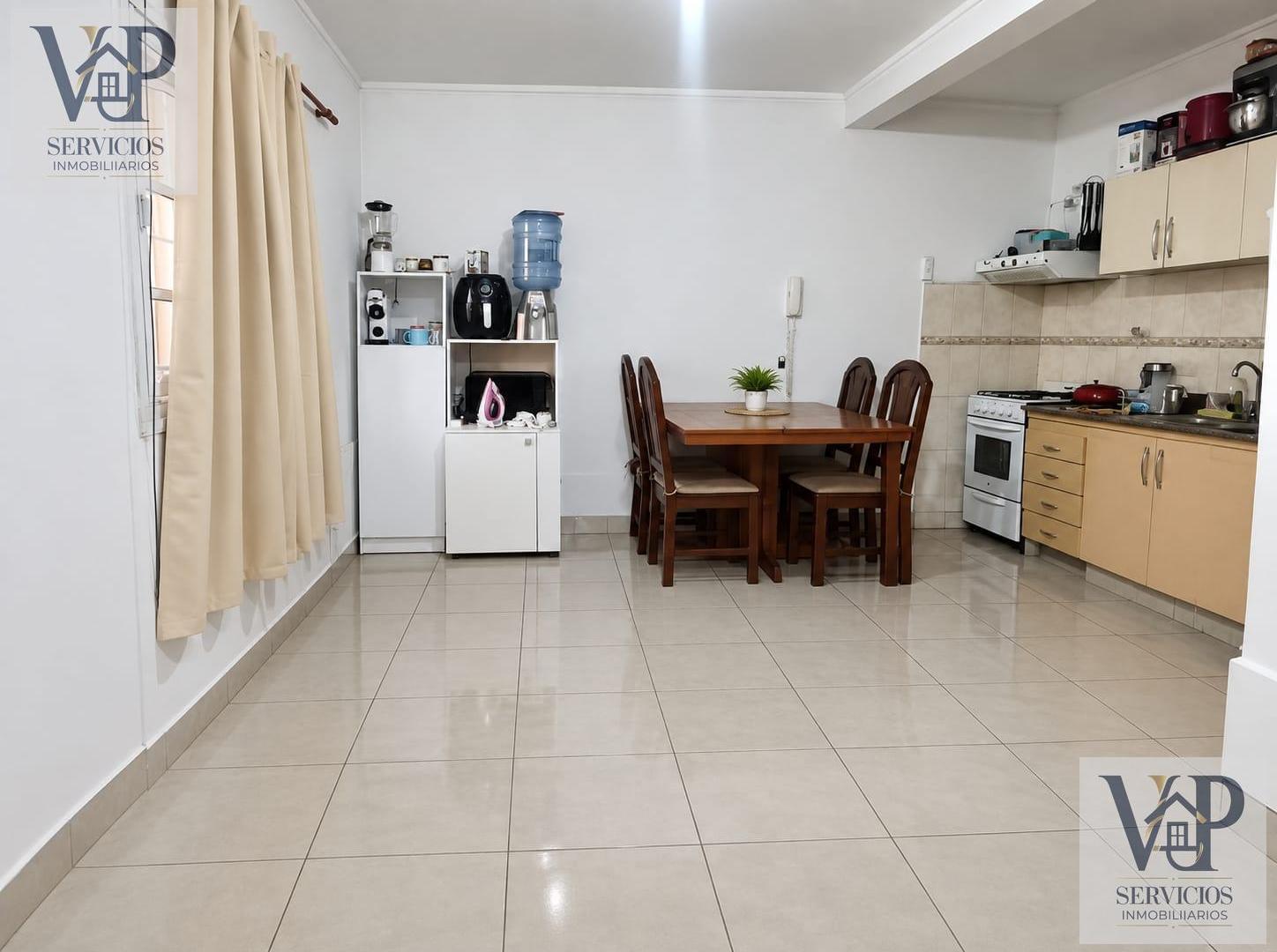 Foto de Departamento en venta 2 Dos Dormitorios - Barrio Lejos de Bs As Neuquen, imagen 1