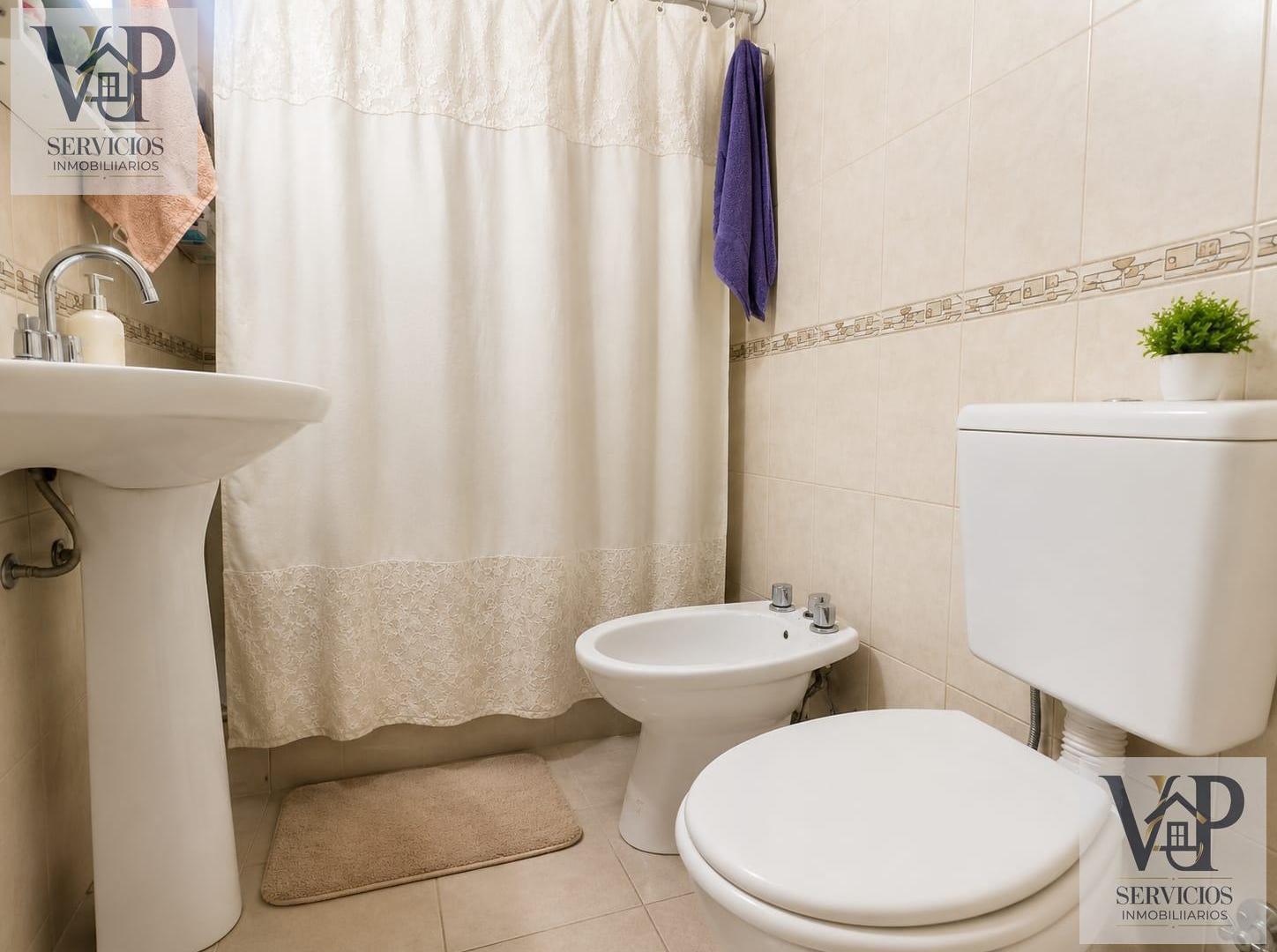 Foto de Departamento en venta 2 Dos Dormitorios - Barrio Lejos de Bs As Neuquen, imagen 5